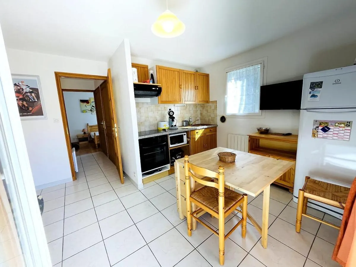 Appartement Lumineux Proche Plage Et Parking Savines France