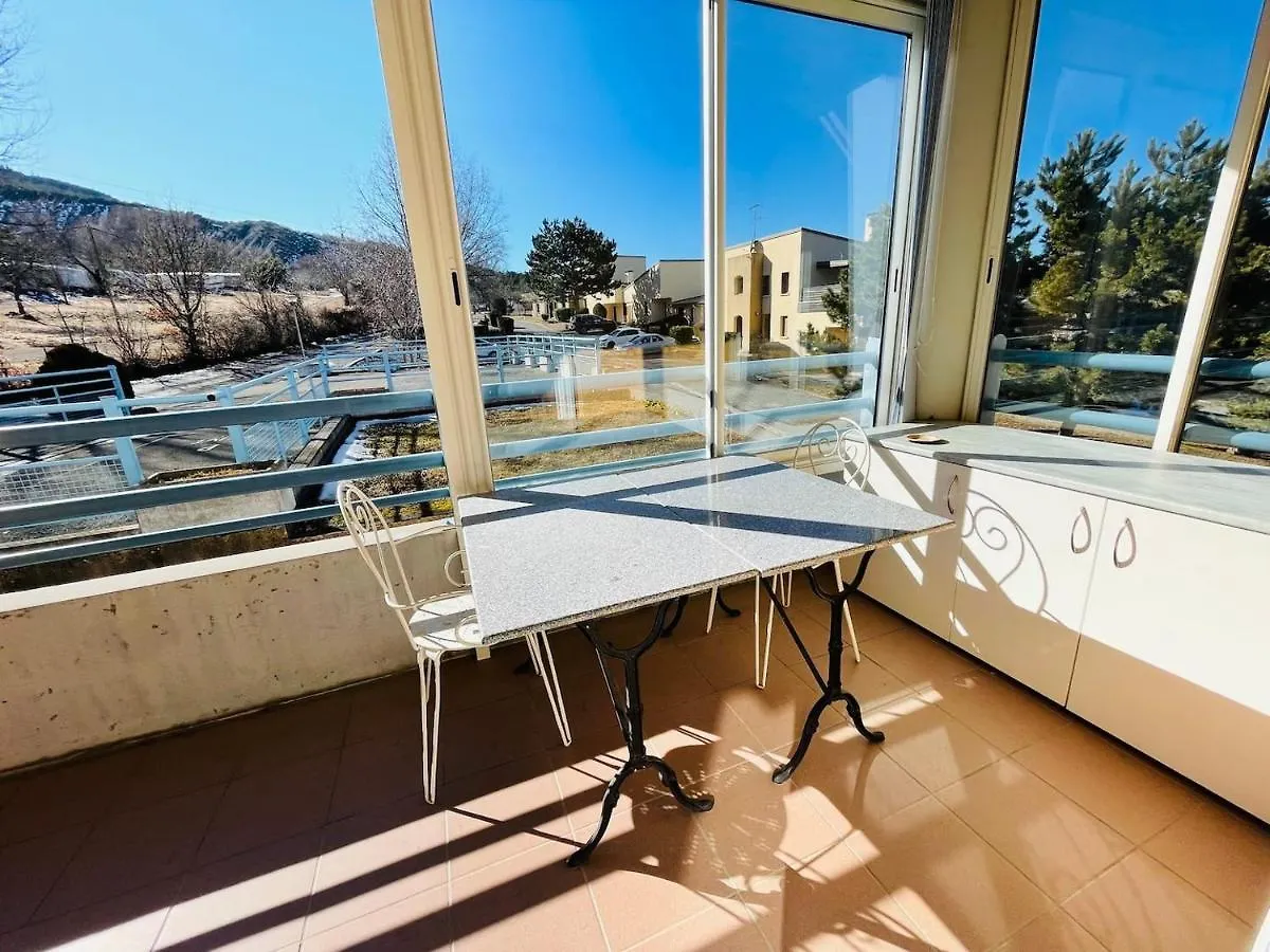 Appartement Lumineux Proche Plage Et Parking Savines Apartment